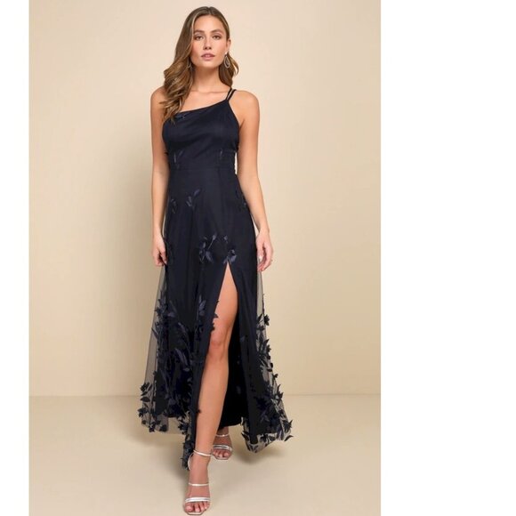 Lulus Regal Poise Navy Blue 3D Floral Applique One-Shoulder Maxi Dress XS NWT - Picture 1 of 16